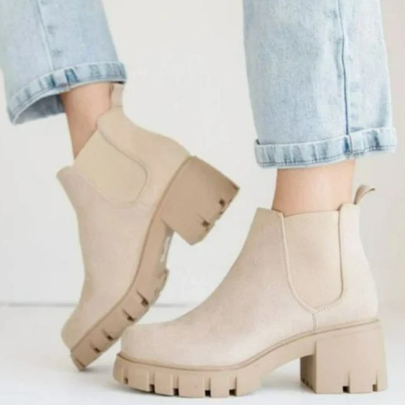 New Wheat Beige Chelsea Round Toe Platform Ankle Boots Booties - Picture 1 of 4